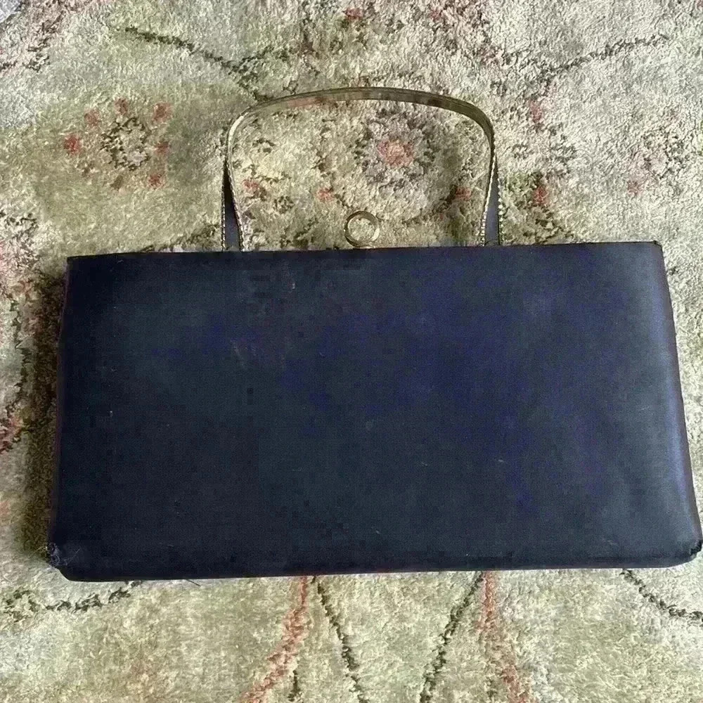 Vintage 50s/60s Andé black silk clutch